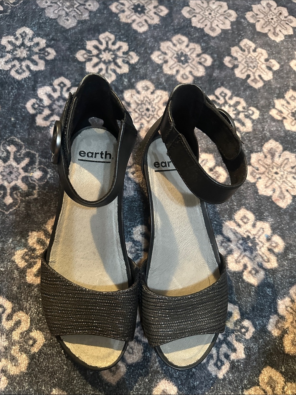 Earth Black Ankle-Strap Women's Sandals with Textured Front Band